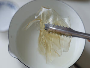 桂花银耳牛奶冻
