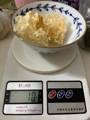 绿豆小米银耳羹