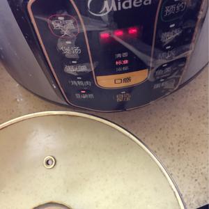 红枣银耳莲子羹（有出胶质、出胶，懒人的电压力锅版）