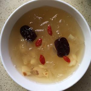 红枣银耳莲子羹（有出胶质、出胶，懒人的电压力锅版）