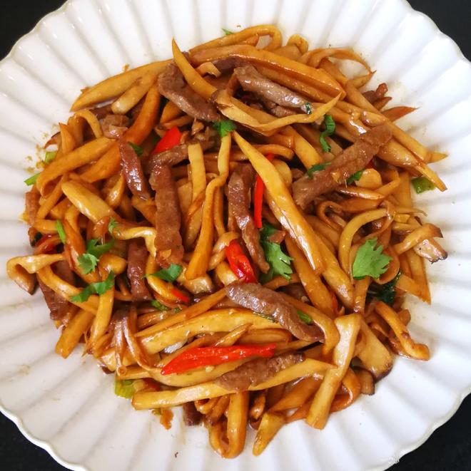杏鲍菇炒肉丝