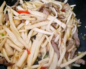 杏鲍菇炒肉丝