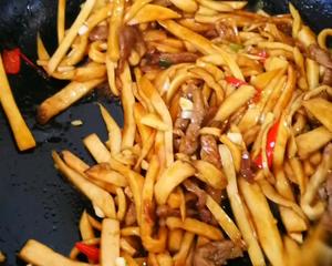 杏鲍菇炒肉丝