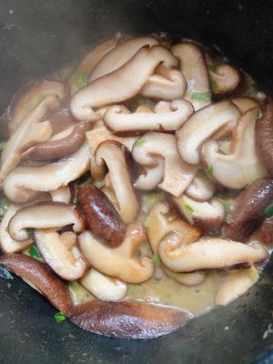 香菇炒鸡蛋