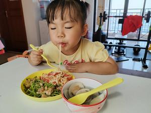 #减脂期【营养晚餐-399kcal】豆苗鸡丁意粉+日式蛤蜊汤