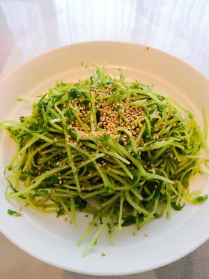 芝麻拌豆苗