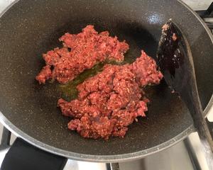 下饭神器蒜苔粒炒肉碎
