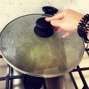 下饭神器蒜苔粒炒肉碎