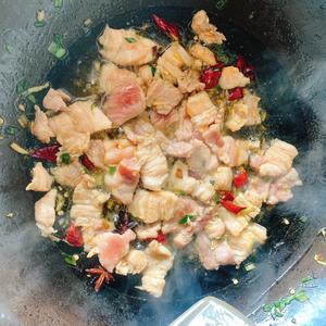干煸菜花（花菜炒肉）