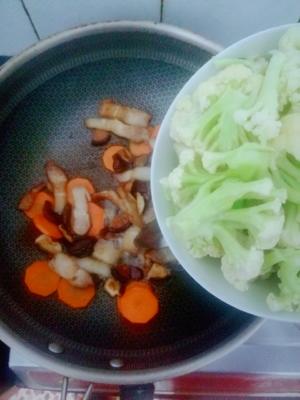 干锅花菜-小朋友也很爱吃的一道菜