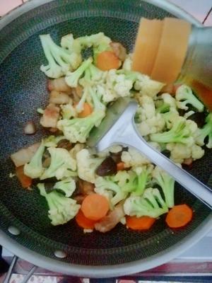 干锅花菜-小朋友也很爱吃的一道菜