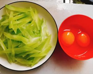 莴笋炒蛋