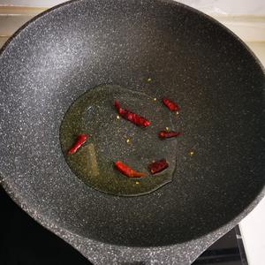 爆炒包菜