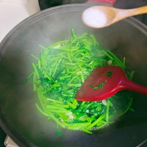 清炒蒜香茼蒿❗️❗️家常下饭菜