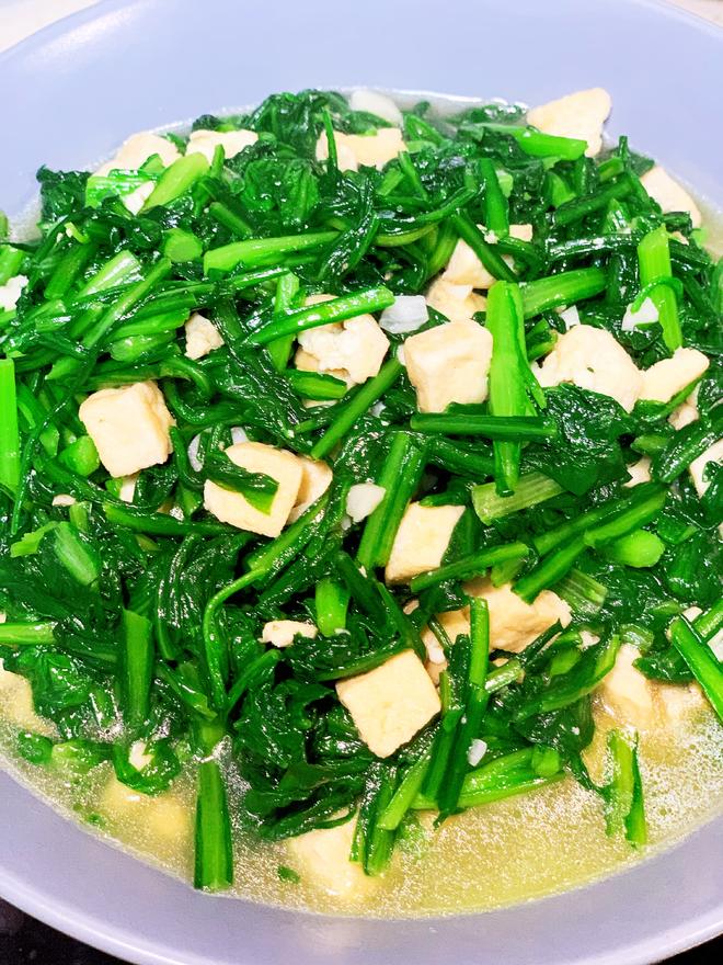 一款简单的健康菜—茼蒿豆腐
