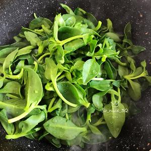 穿心莲炒鸡蛋