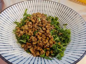 春天的味道——芦蒿叶豆干饼
