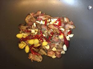 藜蒿炒腊肉