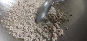 芦蒿肉沫拌饭