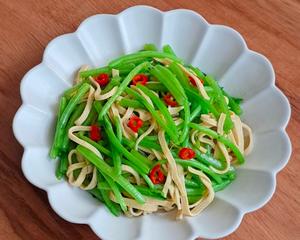 芦蒿炒北豆腐干丝