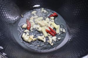 超级好吃的芦蒿炒肉