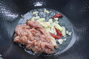 超级好吃的芦蒿炒肉