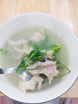 豌豆尖滑肉汤?