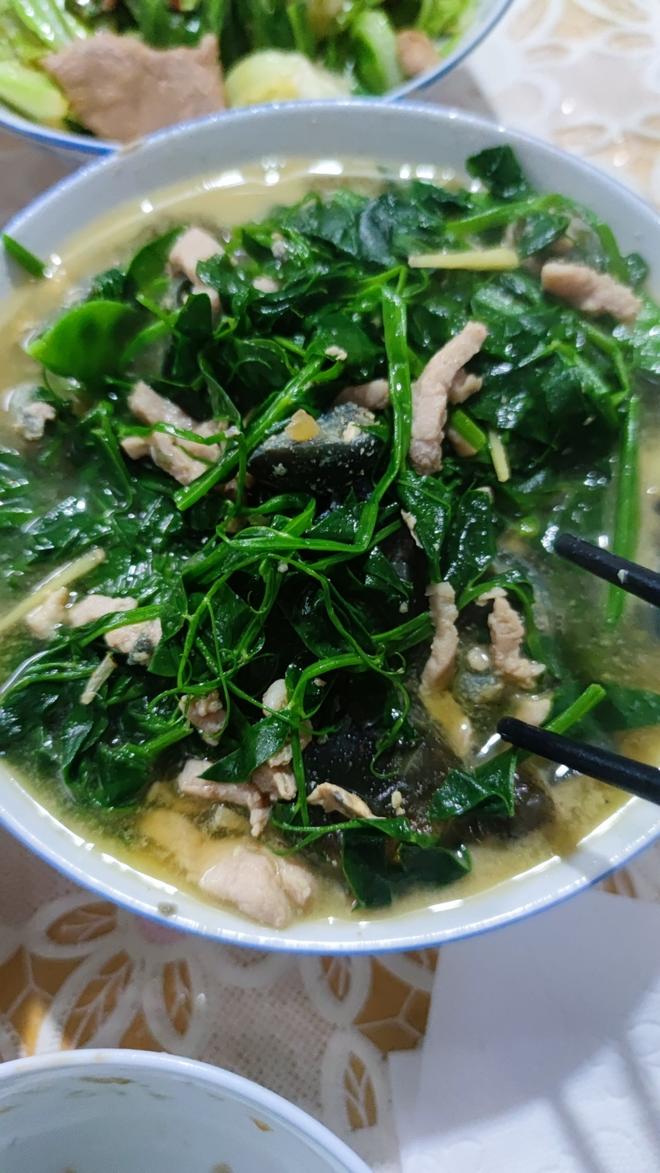 一口鲜嫩的春天--上汤豌豆尖