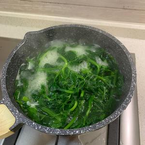 10分钟煮个四川人最爱的豌豆尖煮汤
