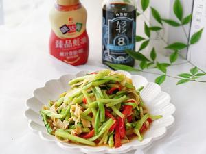 清热润肺一道春天美味-素炒水芹菜