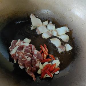 &lt;蕨菜炒肉&gt;，欣小厨 ?