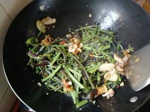 蕨菜炒五花肉