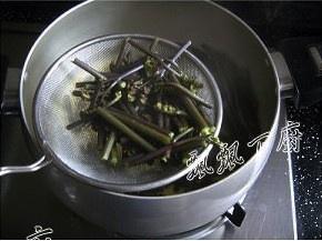 小炒蕨菜