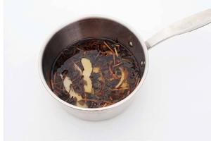 突然干咳、热咳——鱼腥草梨皮水