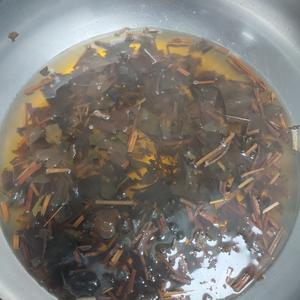 煮干鱼腥草