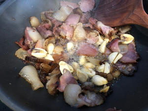 川味腊肉青蒜苗