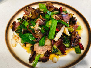 川味腊肉青蒜苗