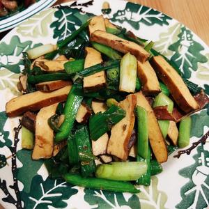 青蒜炒香干