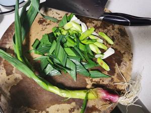 蒜苗炝炒嫩肉片（零基础炒好一道超爱的下饭菜）