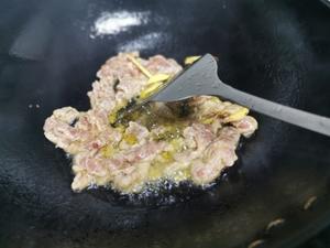 蒜苗炝炒嫩肉片（零基础炒好一道超爱的下饭菜）