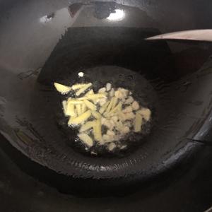 青蒜炒鸭血-有它能吃两大碗饭