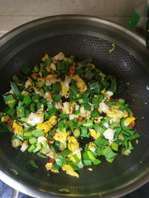 超级下饭蒜苗炒蛋