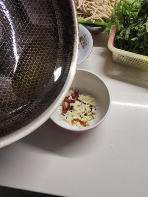凉拌苦菊