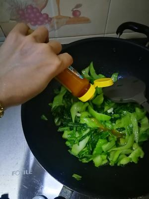 快手鸡汁蒜蓉芥菜-太太乐鲜鸡汁快手菜