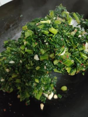 清炒翠绿芥菜
