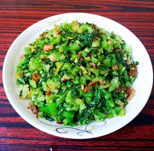 芥菜这样炒~不但不苦不涩~而且非常鲜甜美味~连小孩都喜欢吃