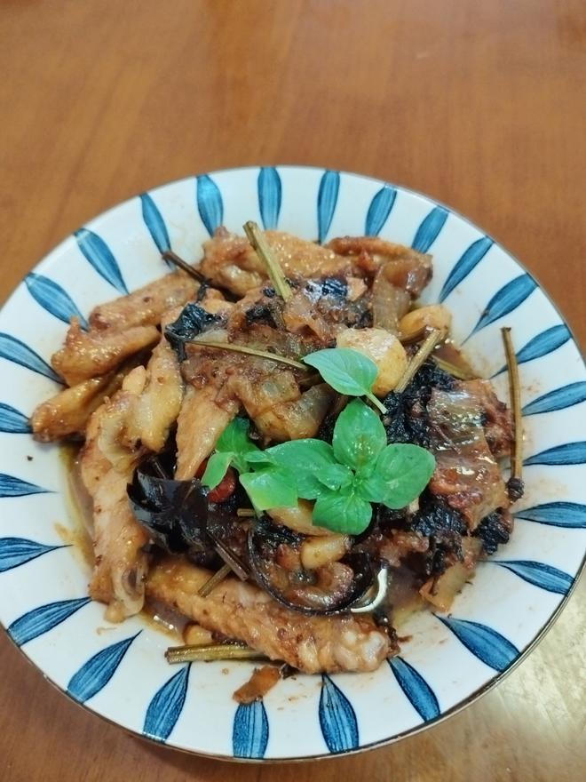 罗汉果紫苏焖鸡腿