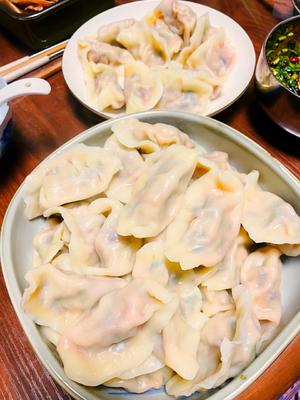 征服过许多小朋友的苋菜饺子，自带粉色滤镜