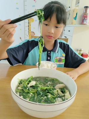 营养丰富的苋菜鸡蛋汤
