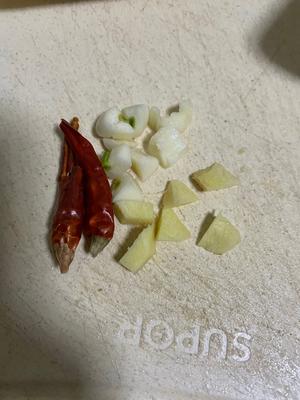 下饭我已经说累了-韭黄肉丝